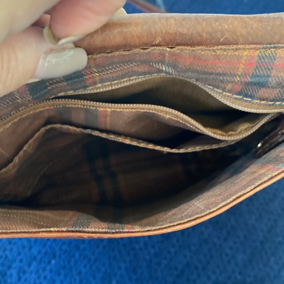 The Bridge - gently used brown (tan) leather cross body bag - Picture 4 of 4